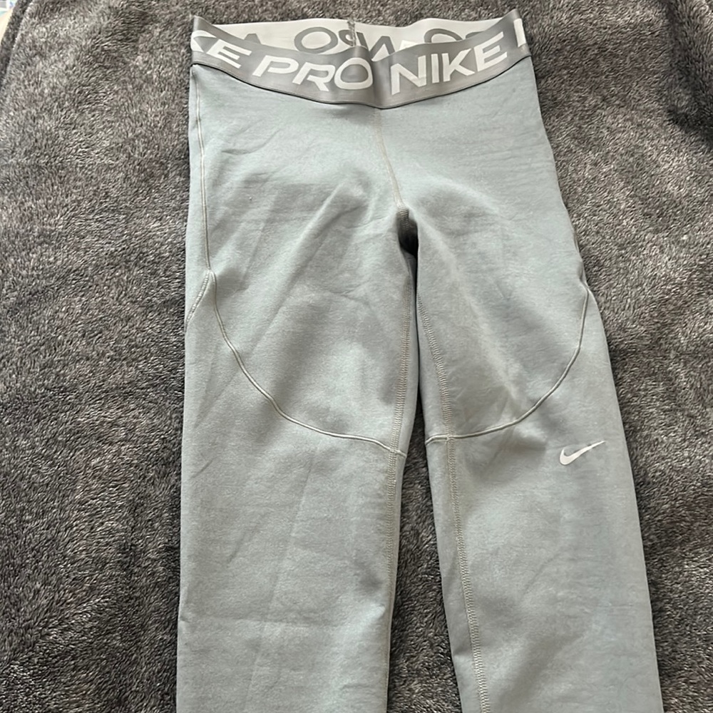 nike pro leggings❗️offer❗️